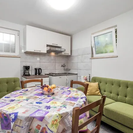 Apartment Rina